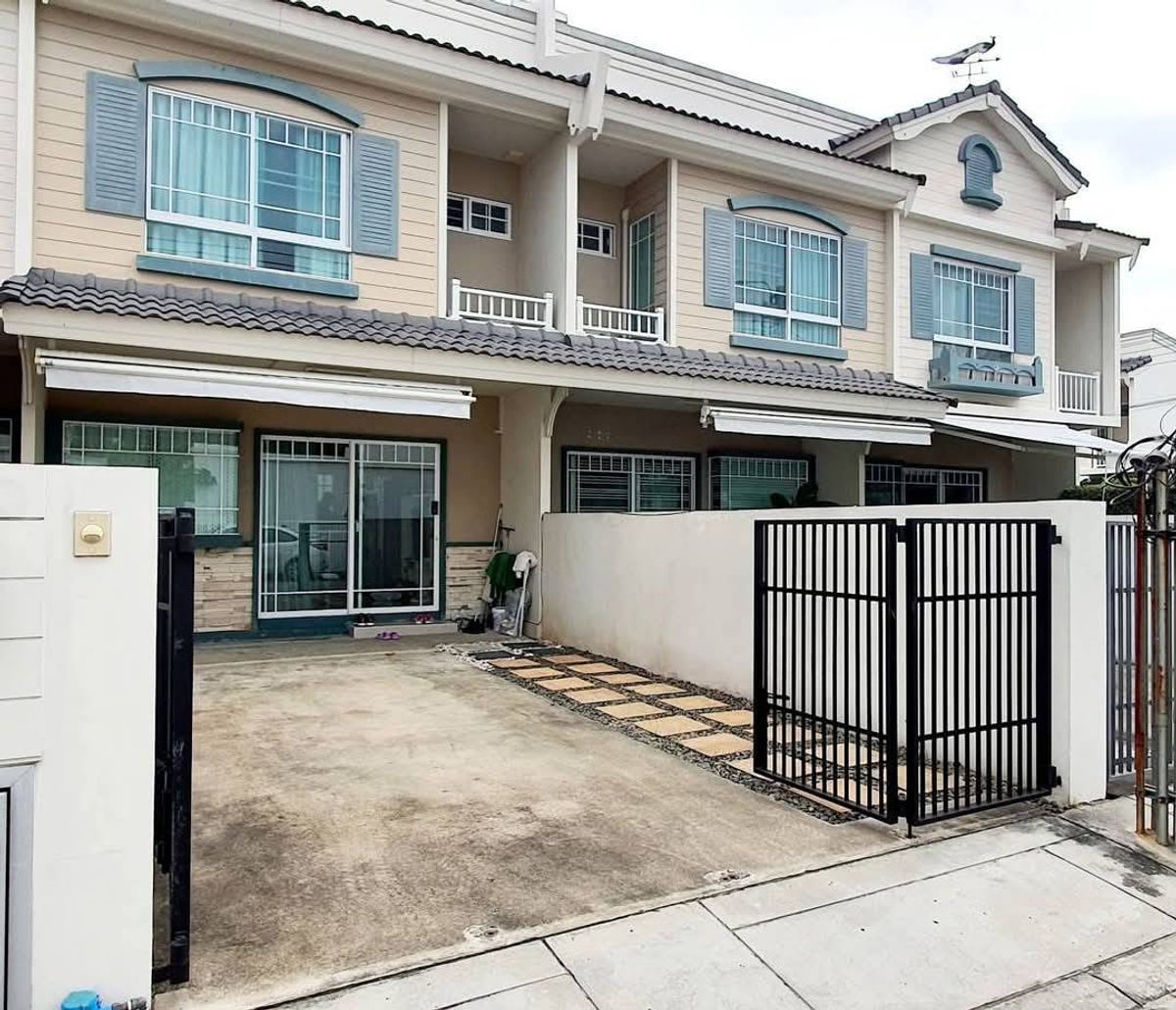For RentTownhomeSamut Prakan,Samrong : 🩷📢 House for rent in the Indie Project, Bang Na Kam 7, beautifully decorated, ready to get in, very good price, good location, near Mega Bangna And Central Bangna