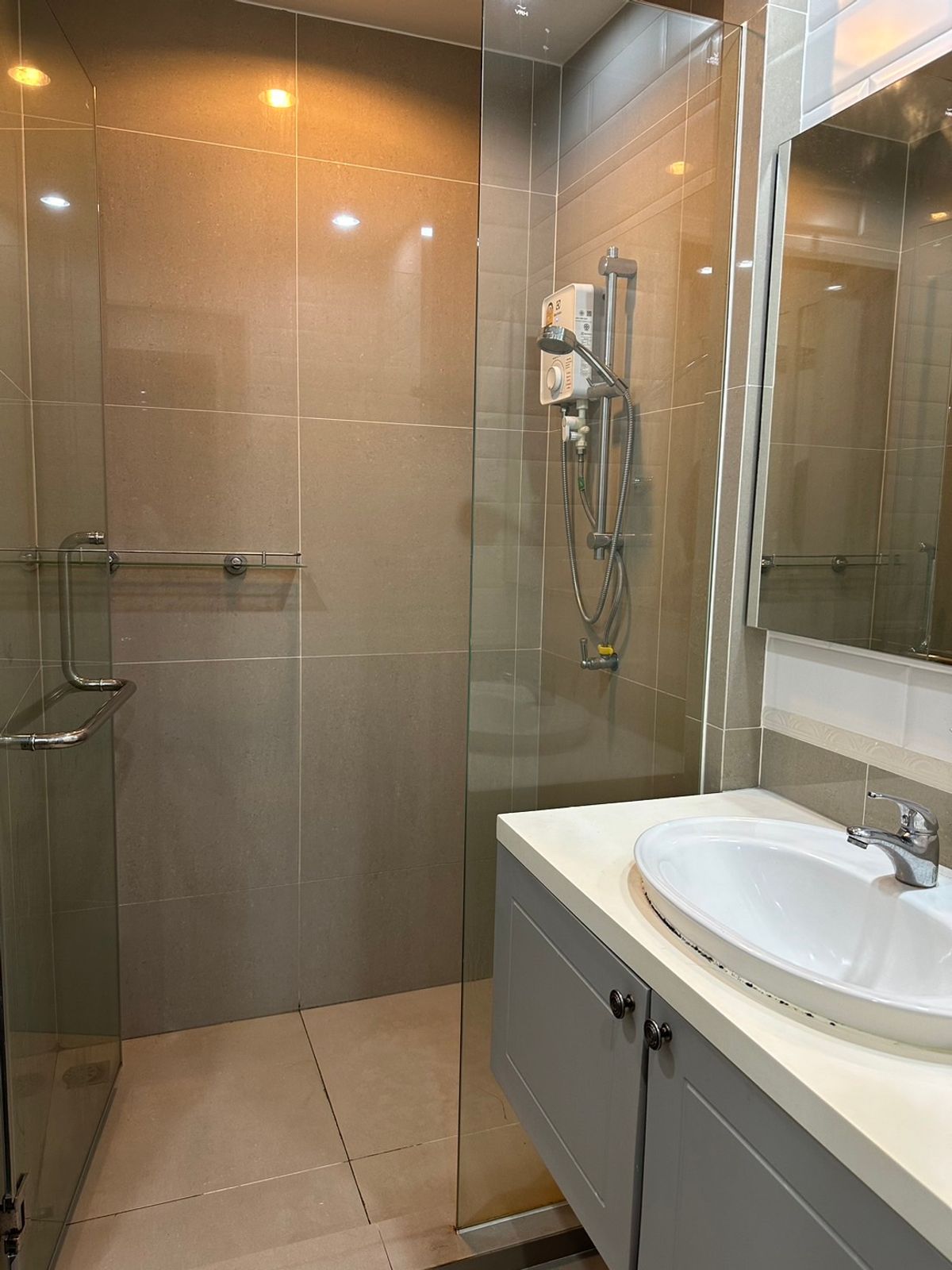 For SaleCondoSapankwai,Jatujak : BTS BTS BTS, walking to 10 meters to the waiting room, good condition in the middle, can actually be used, peaceful, very good price! Never rented Im not very high, dont miss it!