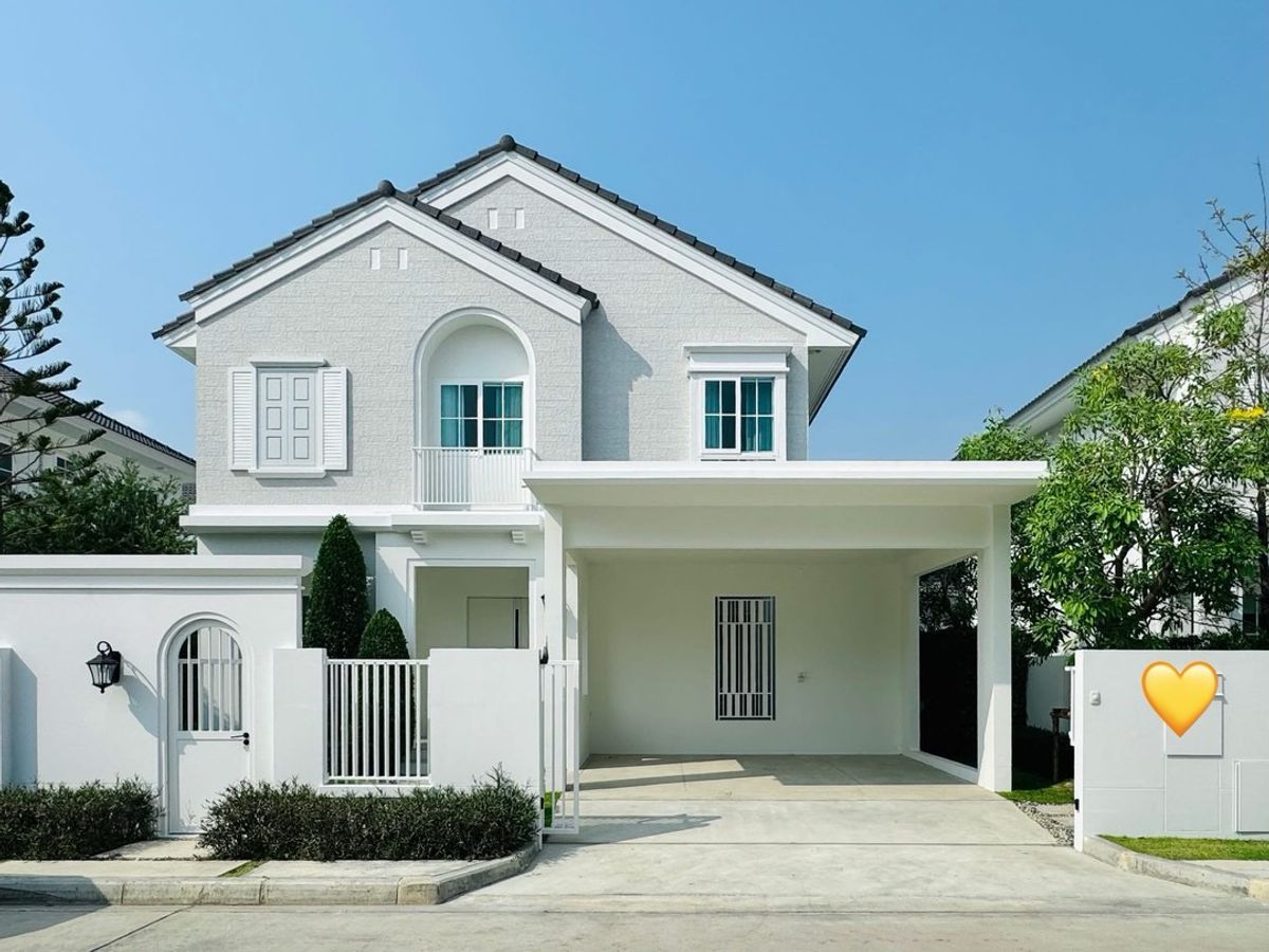 ให้เช่าบ้านบางนา แบริ่ง ลาซาล : ให้เช่าบ้านเดี่ยว Chaiyapruek Bangna กม.15 – พร้อมอยู่ สไตล์มูจิ ✨  💰 ค่าเช่า 90,000 บาท/เดือน