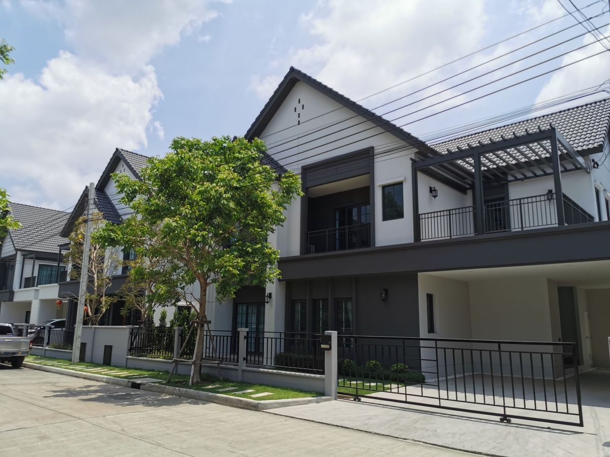 For RentHouseBangna, Bearing, Lasalle : Centro Bangna