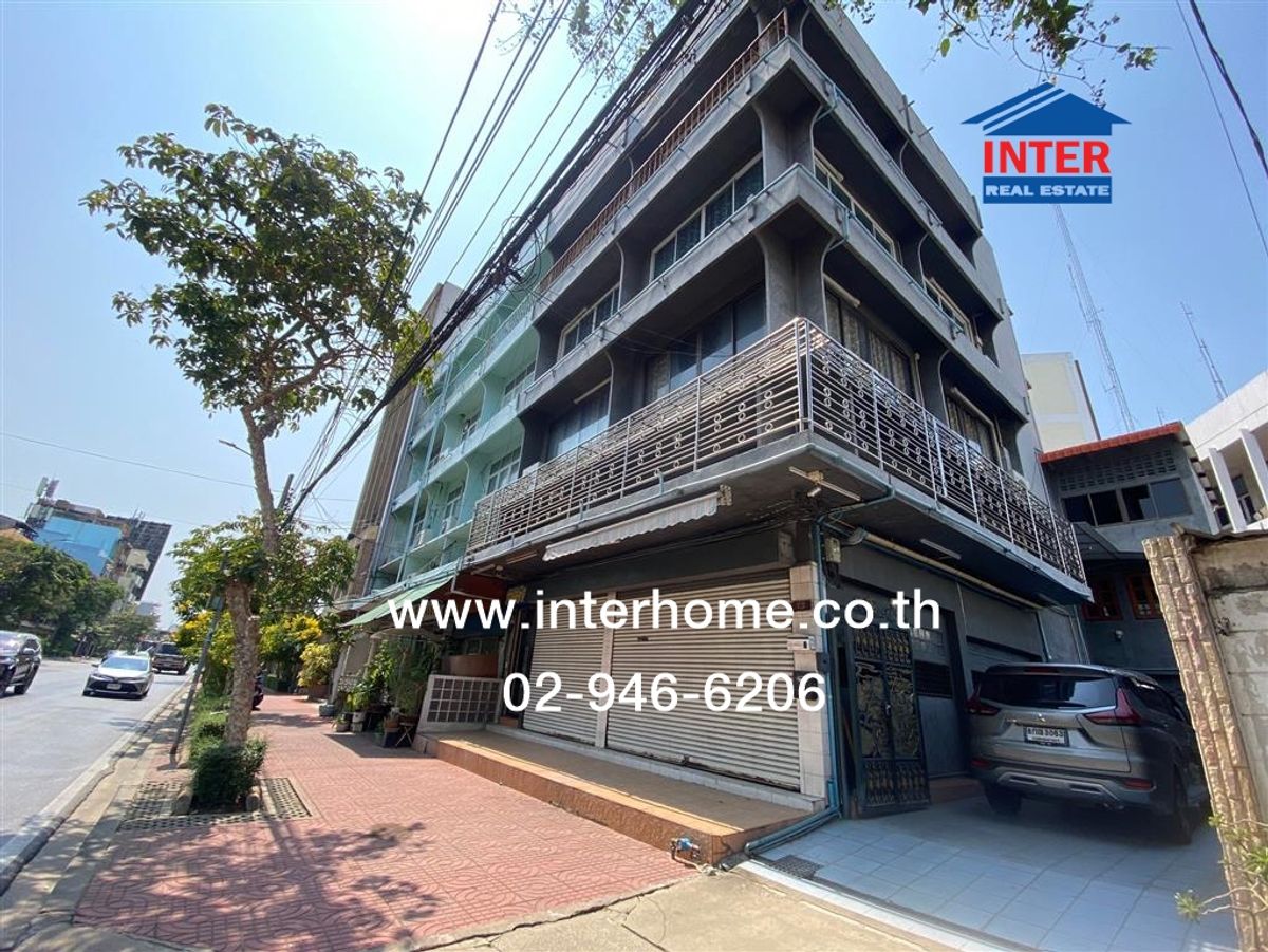 For SaleShop HouseYaowarat, Banglamphu : 5th floor commercial building, 44.9 sq.w., a commercial building near S. Nang Loeng, Nakhon Sawan Road, Ratchadamnoen Road, Pom Prap Sattru Phai District Bangkok