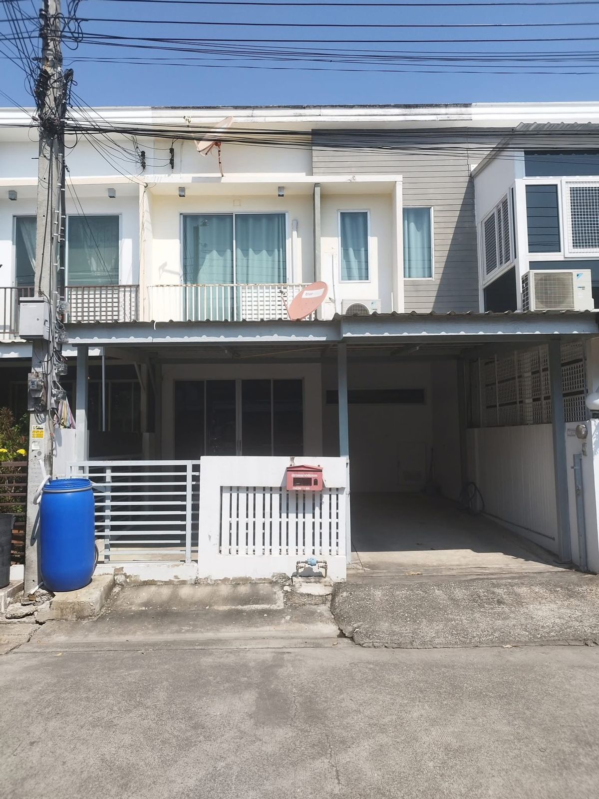 ให้เช่าทาวน์โฮมบางนา แบริ่ง ลาซาล : M987 บ้านให้เช่า ซอยแบริ่ง สุขุมวิท 107 