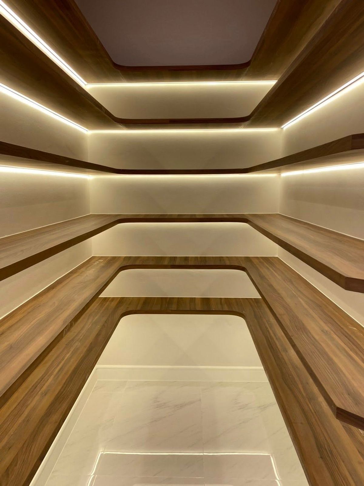 HousePattanakan, Srinakarin : 💎✨ Luxury mansion, Narasiri, Krungthep Kreetha! 4 bedrooms, 5 spacious areas With 8 parking spaces! 🌳 Suitable for large families and foreigners