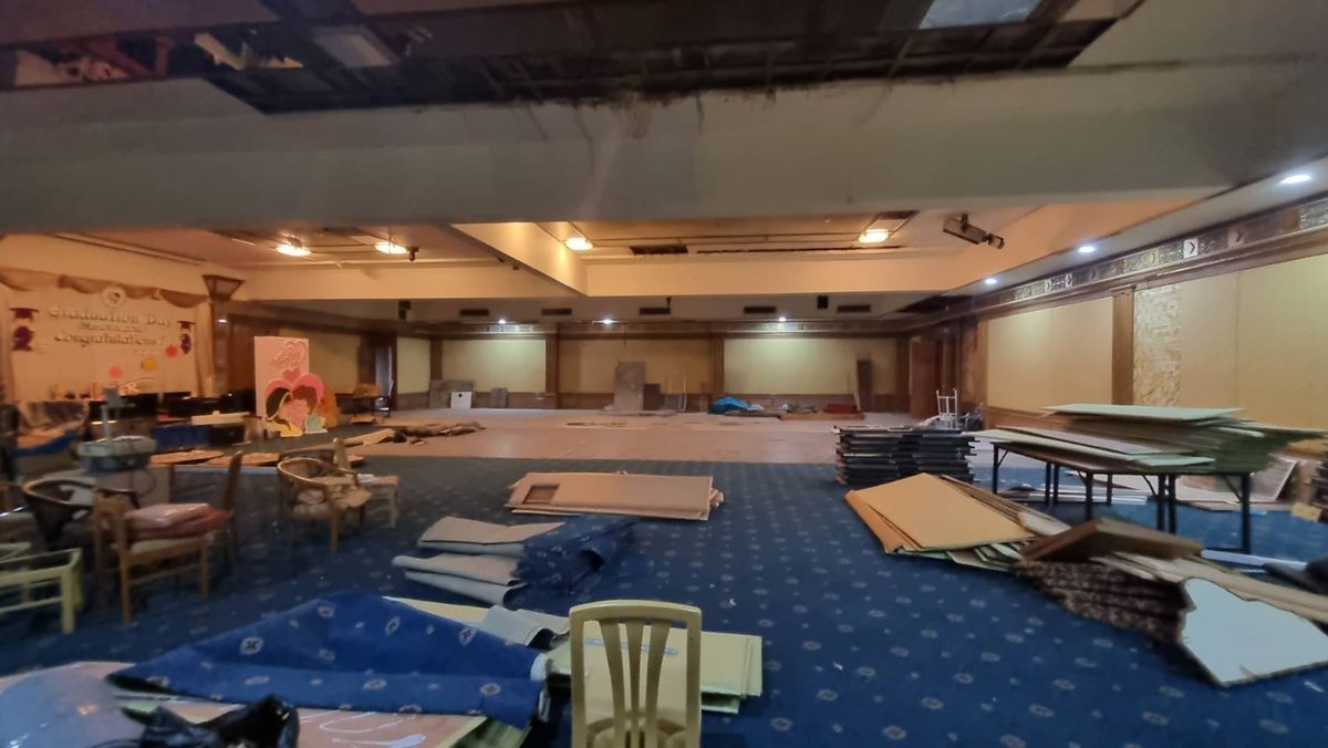 For RentRetail SpaceSukhumvit, Asoke, Thonglor : BTS Phrom Phong for rent in the hotel of 500 sq.m., accepting all businesses such as Cafe Restaurant, beauty, school, spa shop  