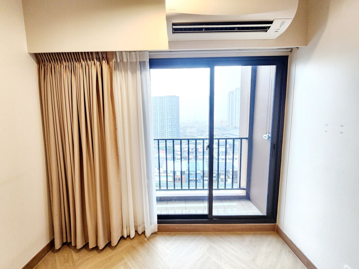 ขายคอนโดปิ่นเกล้า จรัญสนิทวงศ์ : ราคาพิเศษ! คอนโด The Parkland จรัญ-ปิ่นเกล้า ตึก A ชั้น 12A ติด MRT สถานีบางยี่ขัน 0