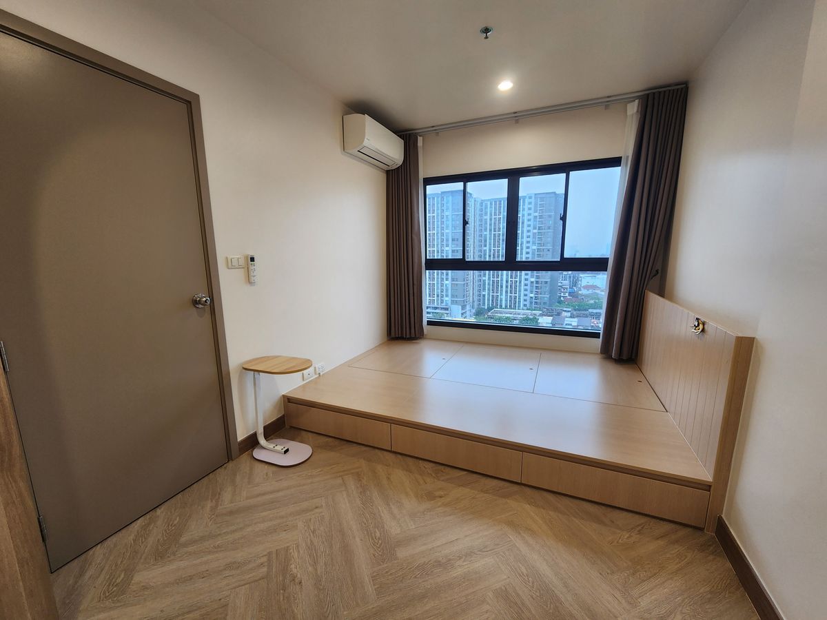 ขายคอนโดปิ่นเกล้า จรัญสนิทวงศ์ : ราคาพิเศษ! คอนโด The Parkland จรัญ-ปิ่นเกล้า ตึก A ชั้น 12A ติด MRT สถานีบางยี่ขัน 0