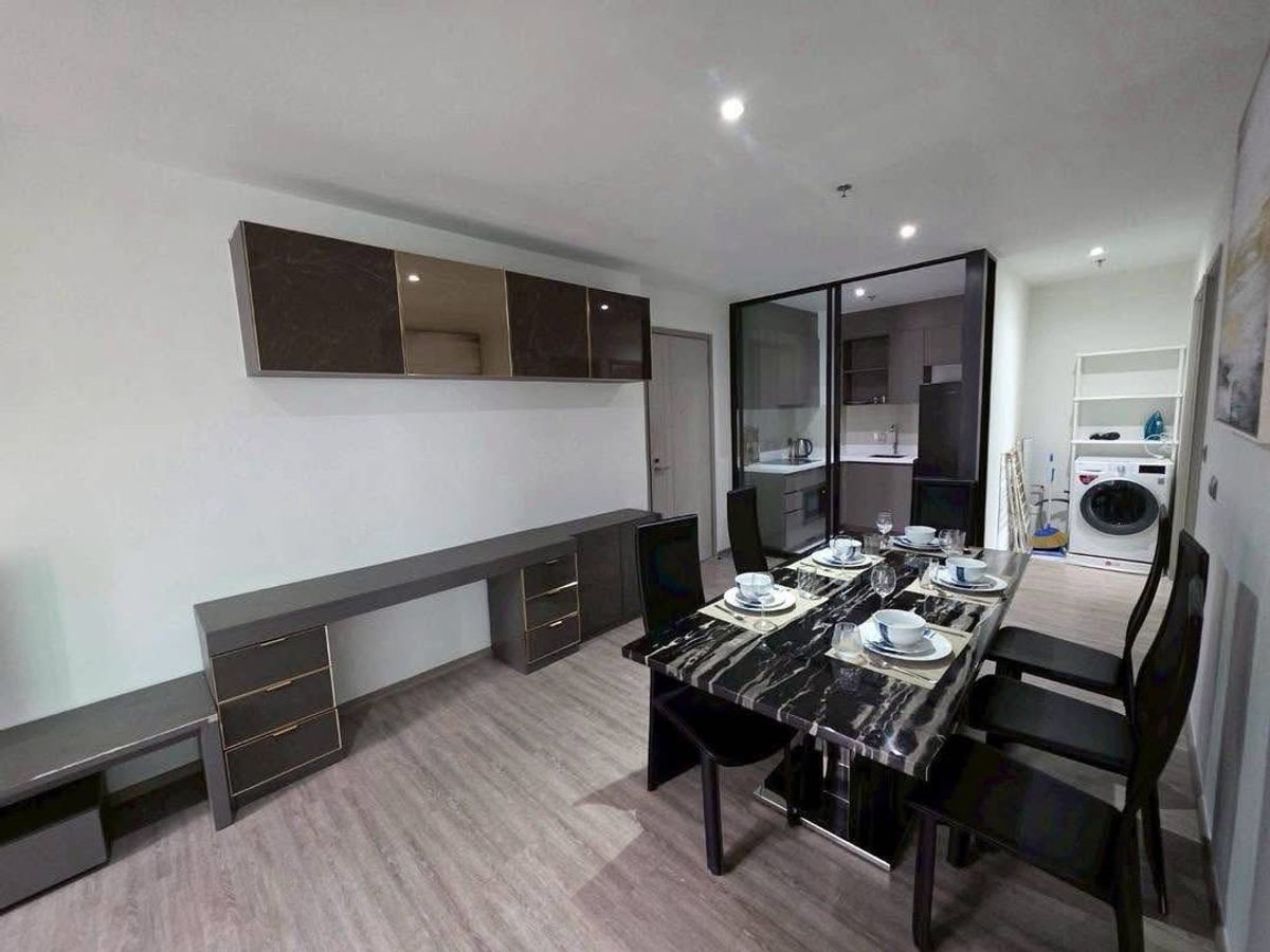 For RentCondoSukhumvit, Asoke, Thonglor : (FOR RENT) RHYTHM Ekkamai I 2-BR, Fully Furnished & Equipped. Near 🚆BTS Ekkamai																									