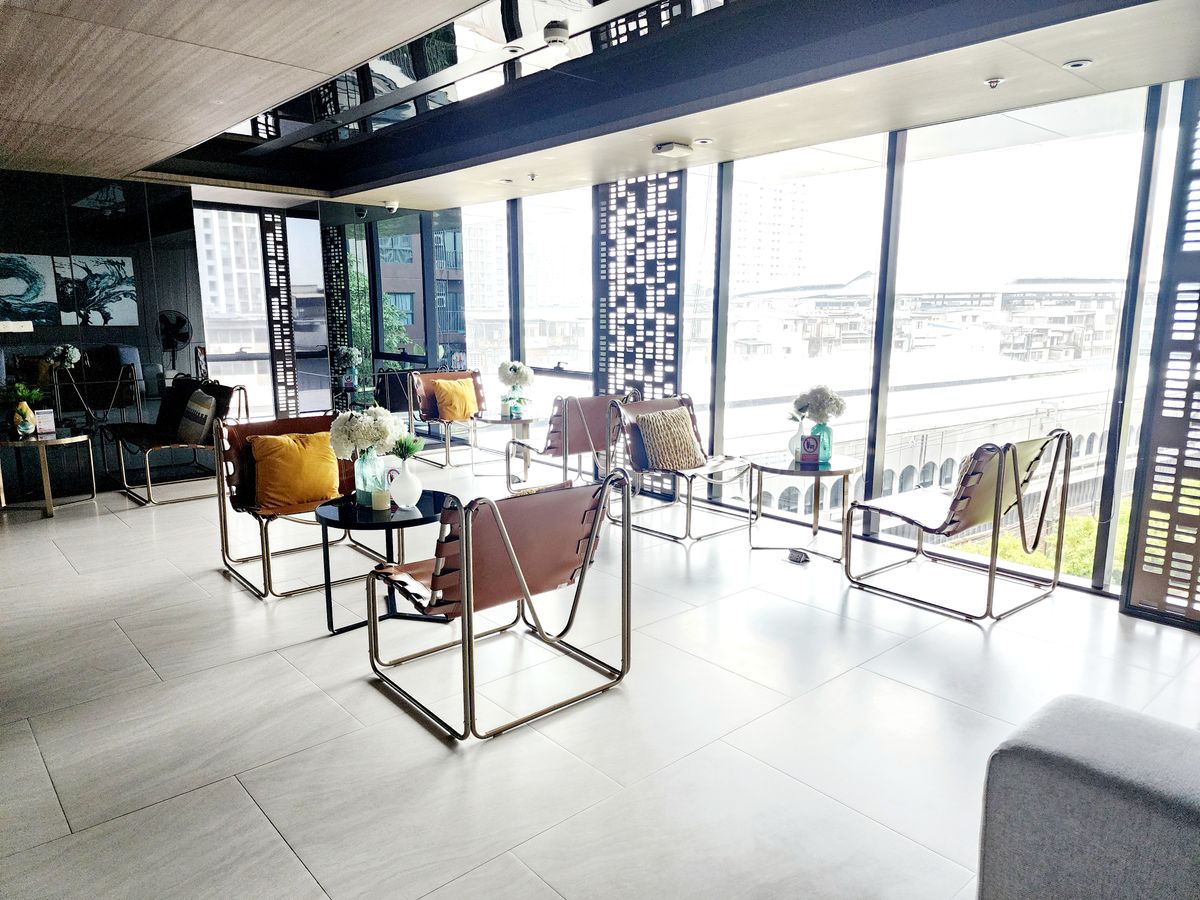 ขายคอนโดปิ่นเกล้า จรัญสนิทวงศ์ : ราคาพิเศษ! คอนโด The Parkland จรัญ-ปิ่นเกล้า ตึก A ชั้น 12A ติด MRT สถานีบางยี่ขัน 0