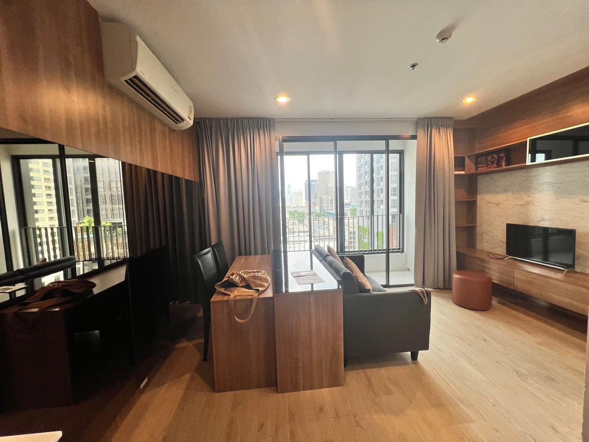 ให้เช่าคอนโดราชเทวี พญาไท : 🏙 Ideo Q Ratchathewi – 2 ห้องนอน ทำเลใจกลางเมือง 🏙 ค่าเช่าเพียง 30,000 บาท/เดือน  ตกแต่งครบ พร้อมเฟอร์นิเจอร์และเครื่องใช้ไฟฟ้า Call: 086-746-8882 (K. Cooper)