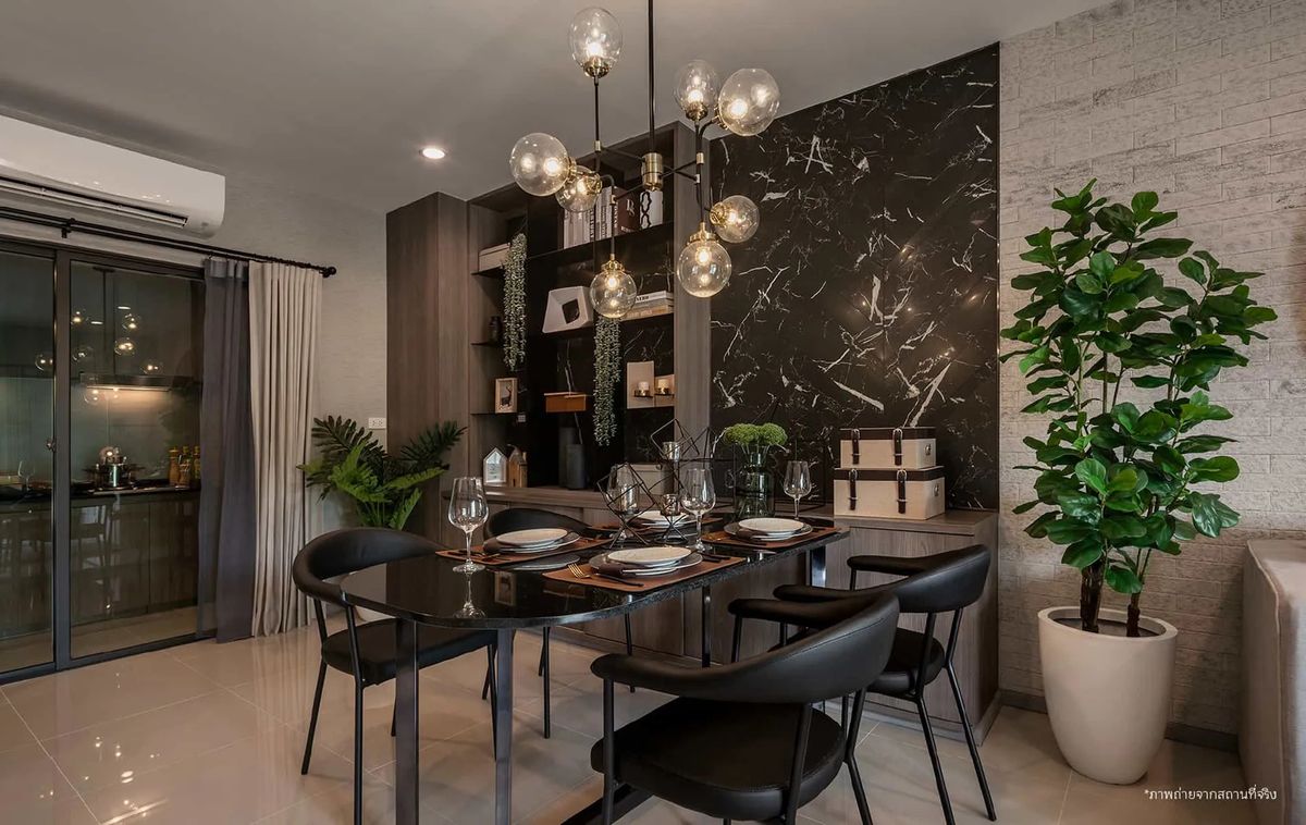 ขายทาวน์โฮมบางนา แบริ่ง ลาซาล : 𝙎𝙃𝙊𝘾𝙆 𝘿𝙀𝘼𝙇 ⭐️ 𝗩 𝗖𝗼𝗺𝗽𝗼𝘂𝗻𝗱 บางนา ⭐️ 𝟯 ห้องนอน 𝟯 ห้องน้ำ 𝟮 ที่จอดรถ ,พื้นที่ 𝟭𝟭𝟳 ตรม.🔥ราคาเริ่มต้น 𝟮.𝟵𝟵 ลบ.*🔥📱 𝟬𝟲𝟭-𝟰𝟱𝟬-𝟬𝟵𝟰𝟰