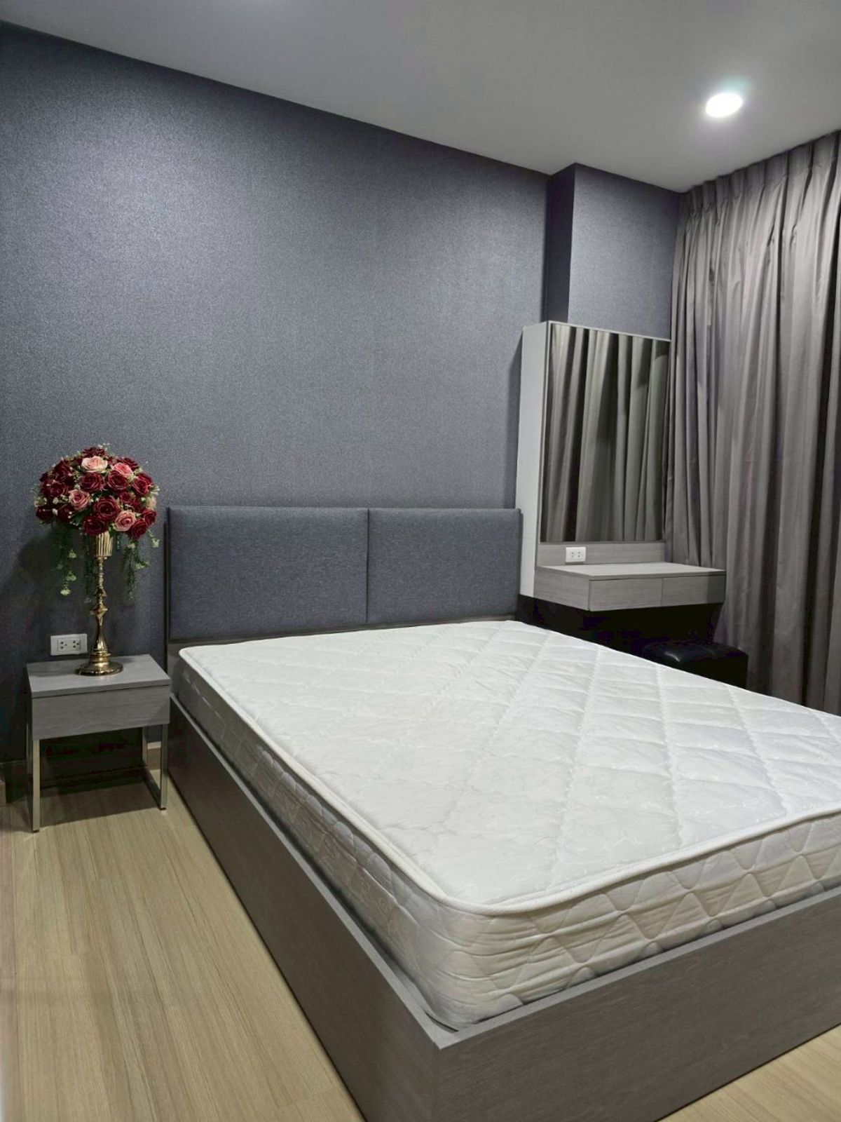 For RentCondoRamkhamhaeng, Hua Mak : SVR330 Condo for Rent Supalai Vernda Ramkhamhaeng, 30th floor, Building A, Mueang 35 sqm. 1 bedroom, 1 water 13,000 baht 064-959-8900