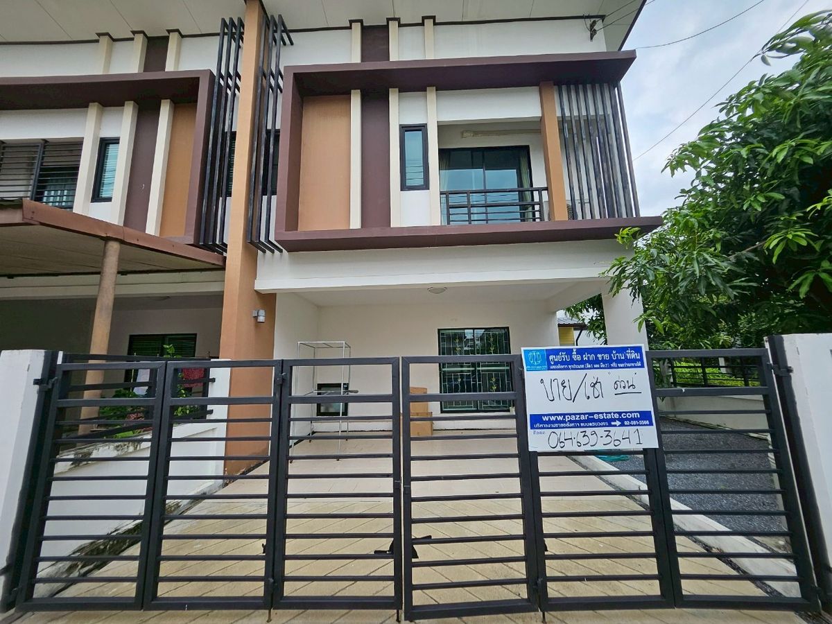 ให้เช่าบ้านนครปฐม : ให้เช่า ด่วน ! บ้านทาวน์โฮม 2 ชั้น เนื้อที่ 29.8 ตร.ว. หลังมุม (บ้านฟ้ากรีนเนอรี่ ปิ่นเกล้า-สาย5) เดินทางสะดวกถนนหลักหน้าโครงการ เชื่อมต่อหลายเส้นทางสำคัญ ทั้งยังรายล้อมด้วย แหล่งอำนวยความสะดวกที่ครบทุกกิจกรรมที่ต้องการ อ.สามพราน จ.นครปฐม
