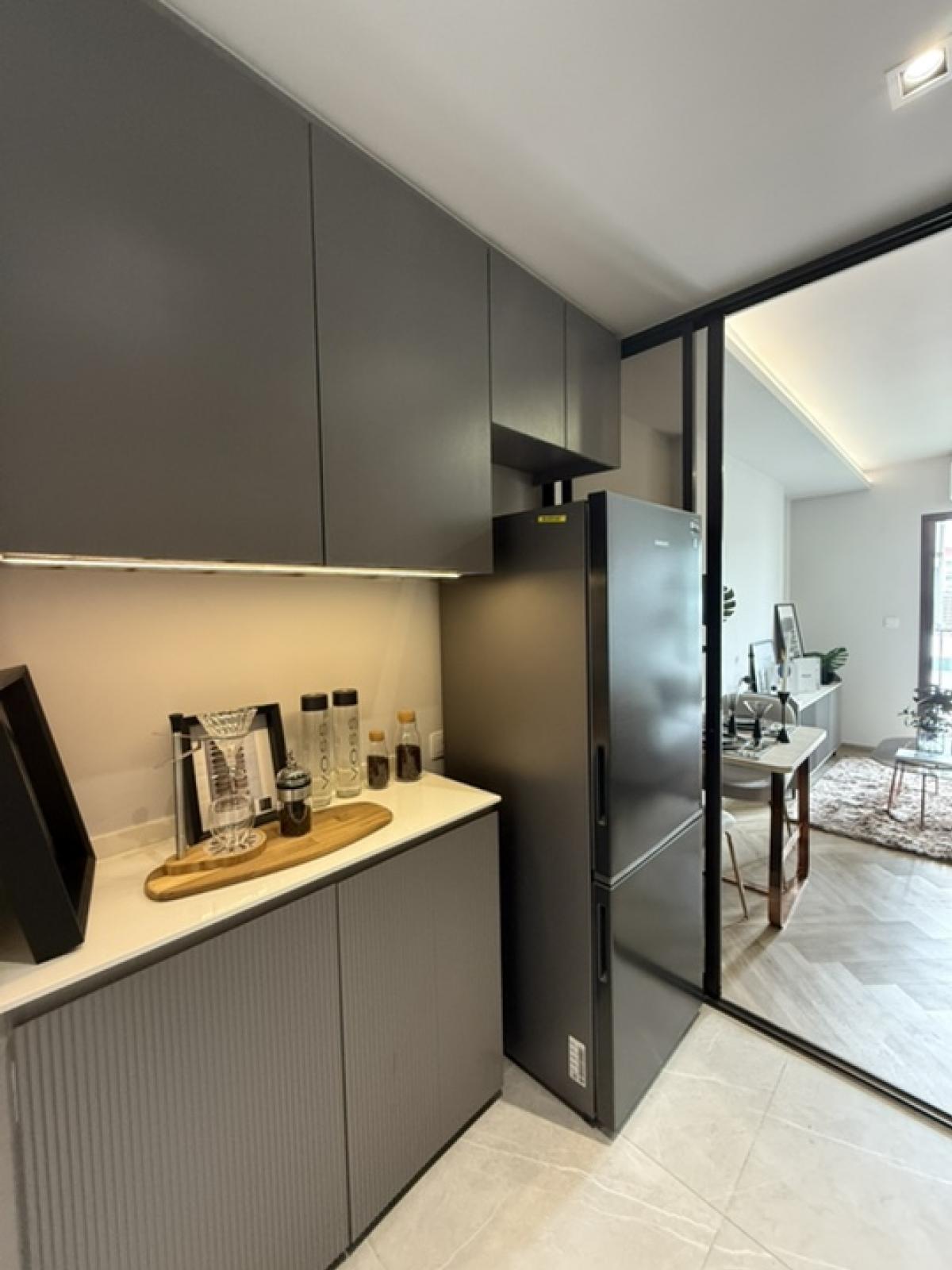 For SaleCondoSukhumvit, Asoke, Thonglor : Chapter Thonglor 25 (Chaptor Thonglor 25) 1 Bedroom 1 Bathroom (Complete Furniture) Special price 3.99 million baht Ready !!!!