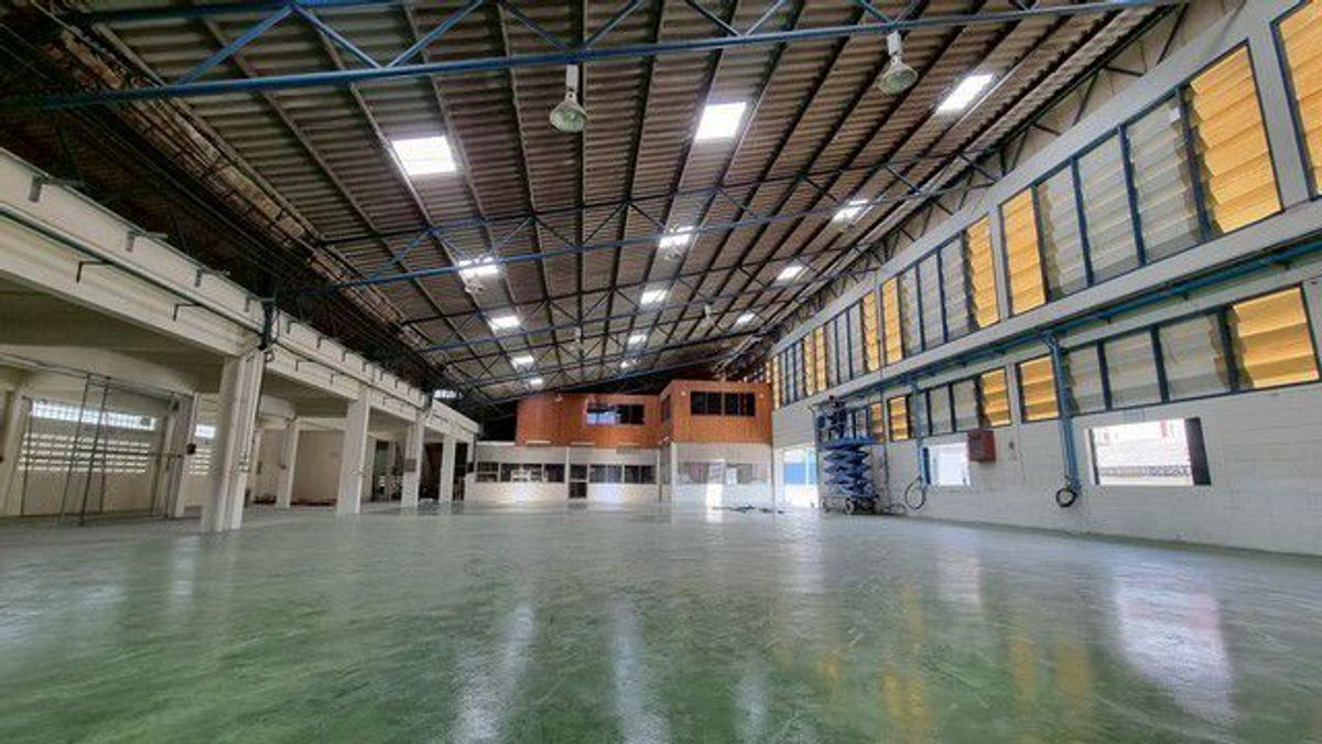 For RentFactorySamut Prakan,Samrong : Rent a factory with 2-storey office next to Bang Na-Trat Road, Km. 20, purple area