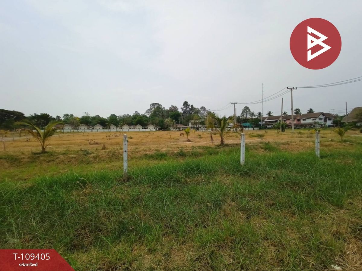 For SaleLandNakhon Sawan : Land for sale on the road, area of ​​2 rai 3 ngan 36 sq.wah, Lat Yao, Nakhon Sawan