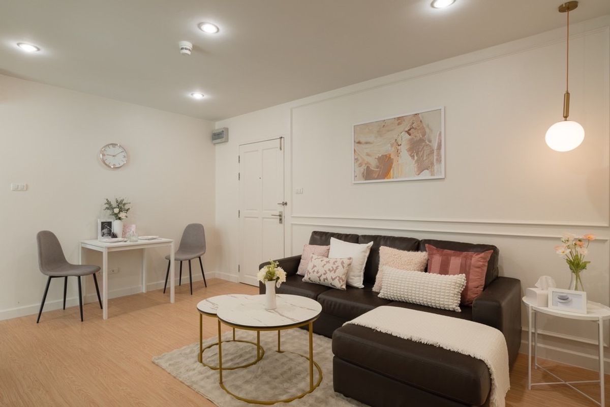 For SaleCondoRatchadapisek, Huaikwang, Suttisan : ⭐️ (A0209) For Sale 🏢 Zenith Place @ Huay Kwang Price 2.89 MB