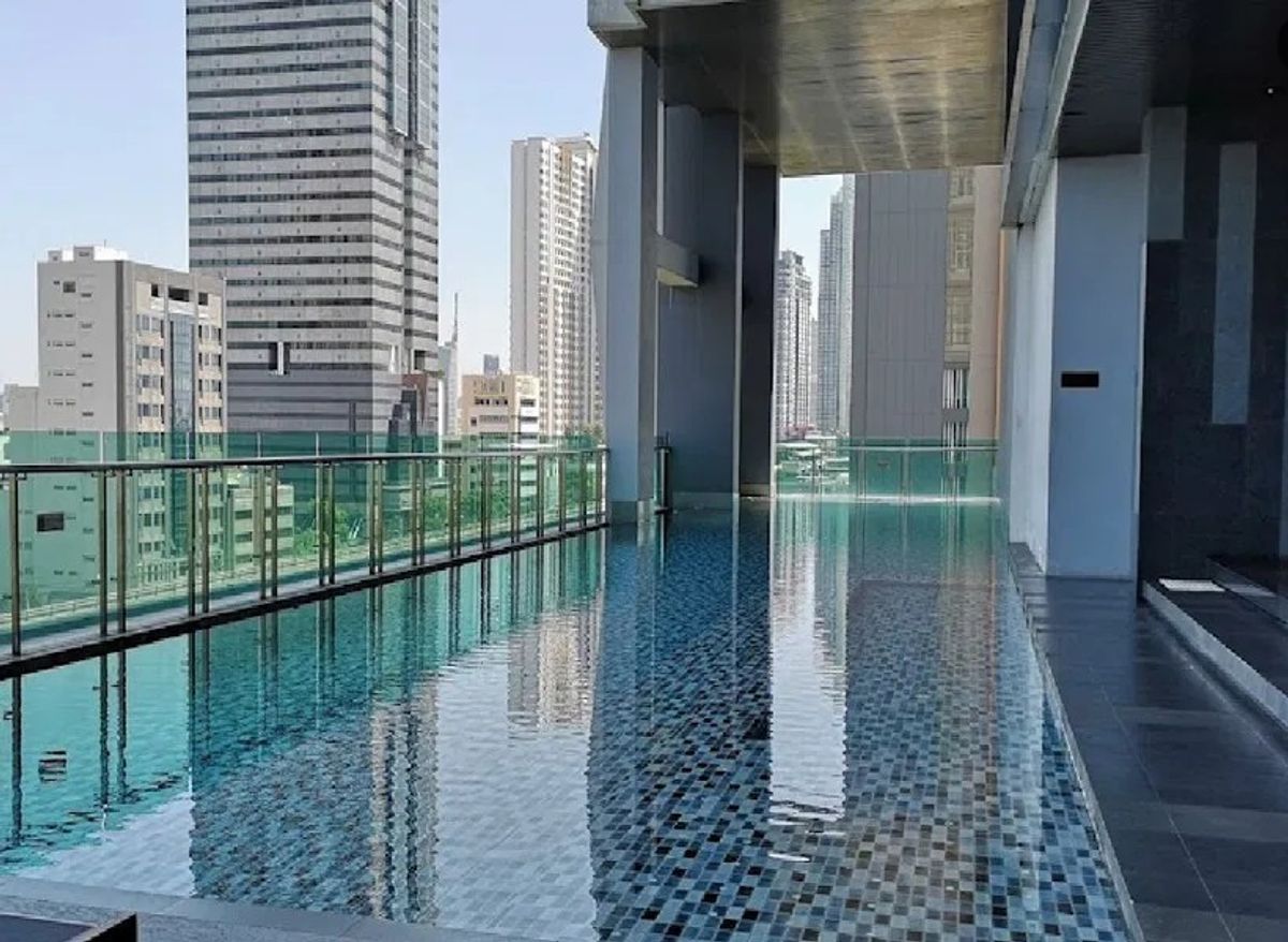 For SaleCondoWongwianyai, Charoennakor : Fuse Sathorn-Taksin Golden Location near BTS Wongwian Yai only 120 meters