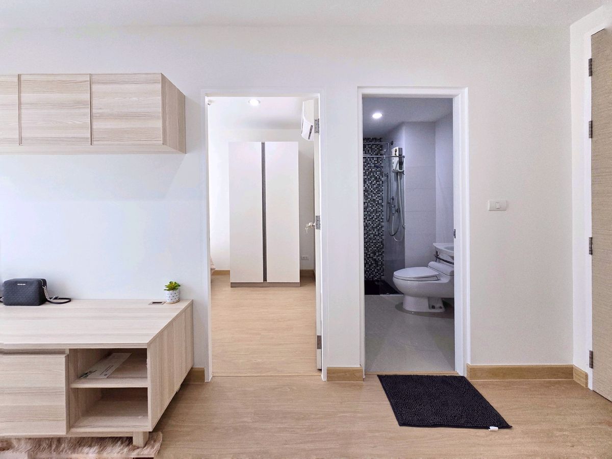 For SaleCondoRatchadapisek, Huaikwang, Suttisan : ✨️ Stay at Ratchada is chic! Modern city life near the train surrounded by a complete lifestyle! Must be here! 👉 Metro Sky Ratchada) ✨️