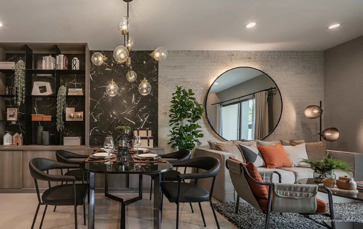 ขายทาวน์โฮมบางนา แบริ่ง ลาซาล : 𝙎𝙃𝙊𝘾𝙆 𝘿𝙀𝘼𝙇 ⭐️ 𝗩 𝗖𝗼𝗺𝗽𝗼𝘂𝗻𝗱 บางนา ⭐️ 𝟯 ห้องนอน 𝟯 ห้องน้ำ 𝟮 ที่จอดรถ ,พื้นที่ 𝟭𝟭𝟳 ตรม.🔥ราคาเริ่มต้น 𝟮.𝟵𝟵 ลบ.*🔥📱 𝟬𝟲𝟭-𝟰𝟱𝟬-𝟬𝟵𝟰𝟰