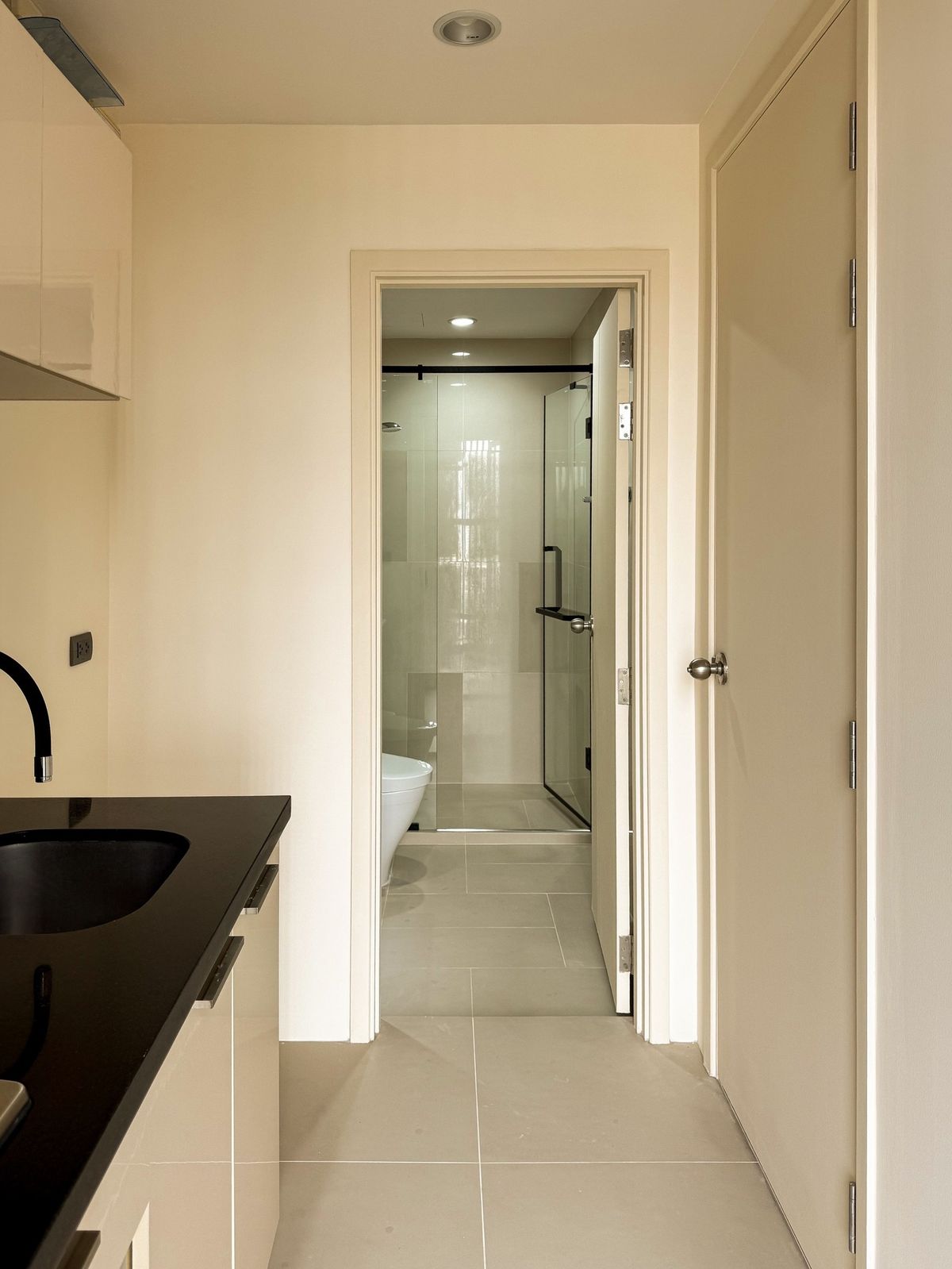 For SaleCondoWongwianyai, Charoennakor : Fuse Sathorn-Taksin Golden Location near BTS Wongwian Yai only 120 meters