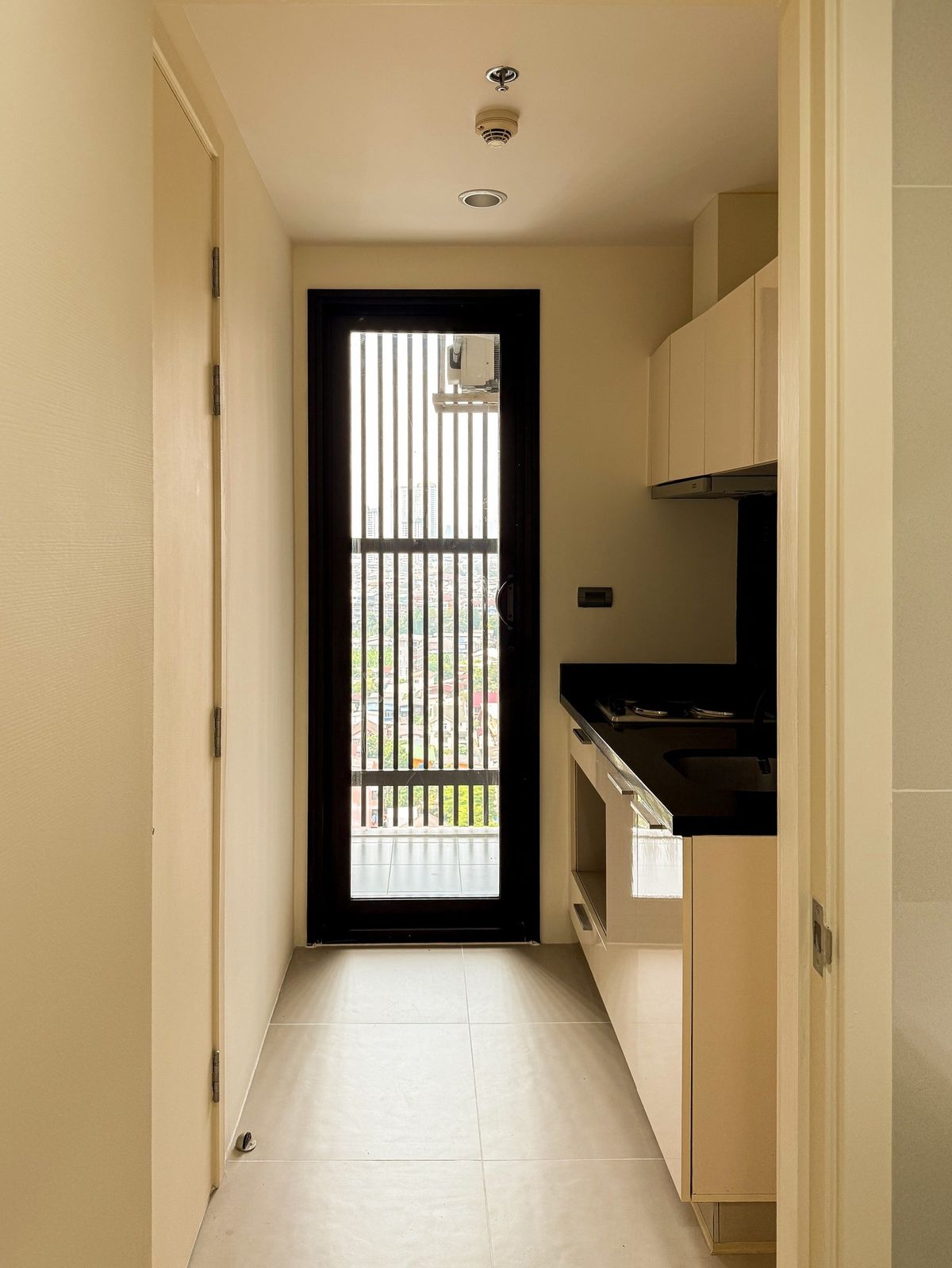 For SaleCondoWongwianyai, Charoennakor : Fuse Sathorn-Taksin Golden Location near BTS Wongwian Yai only 120 meters