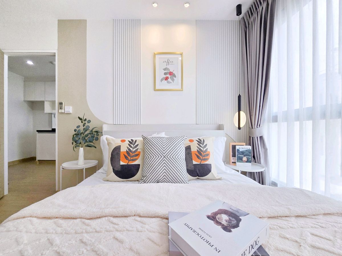 For SaleCondoRatchadapisek, Huaikwang, Suttisan : ✨️ Stay at Ratchada is chic! Modern city life near the train surrounded by a complete lifestyle! Must be here! 👉 Metro Sky Ratchada) ✨️