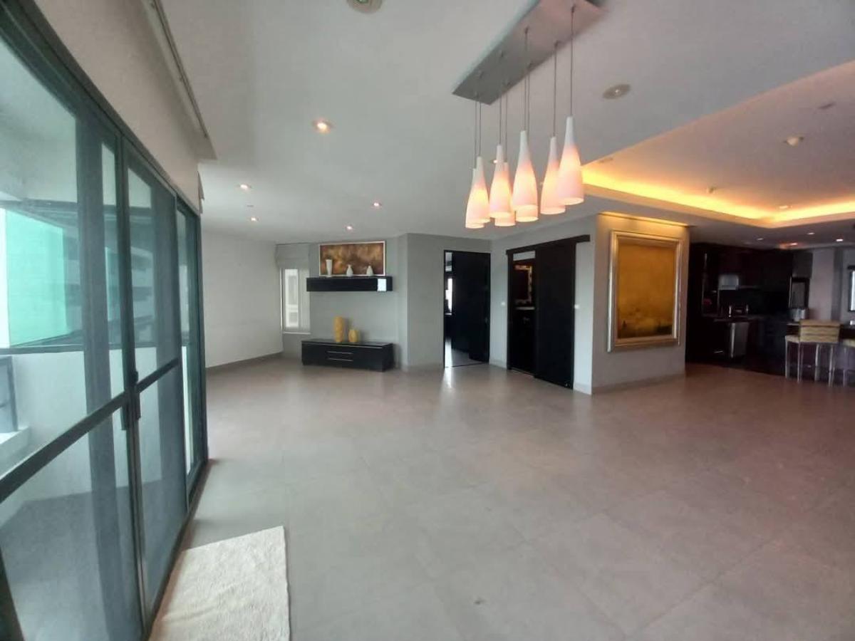 ST13293 - Sathorn Garden :  สาทร การ์เด้นส์ - BTS Saladaeng / MRT Silom / MRT Lumpini Loading...