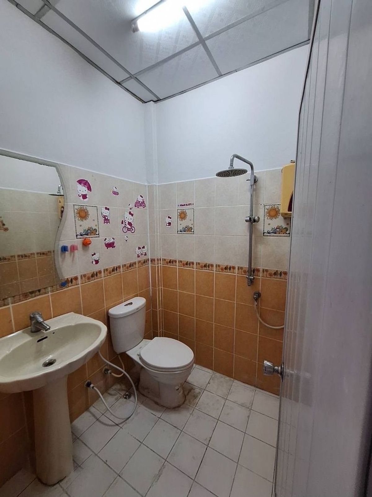 ขายทาวน์โฮมพระราม 2 บางขุนเทียน : ทาวน์เฮ้าส์ ริมถนน พระราม2 หลัง รพ.บางมด สินทวี วิลล่า, กรุงเทพ