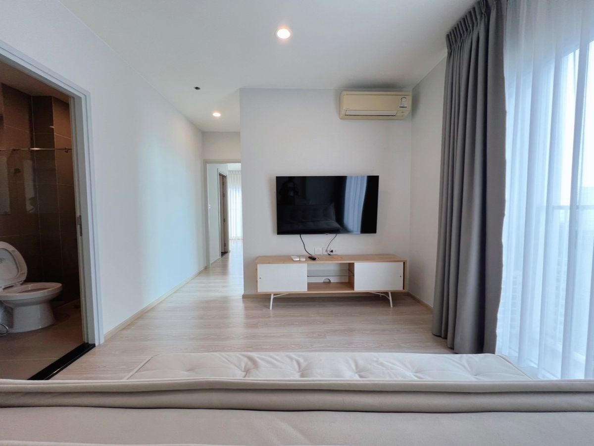 For RentCondoRatchadapisek, Huaikwang, Suttisan : For rent, NOBLE REVOLVE 2 bedrooms, 2 water, the best price (0956568924)