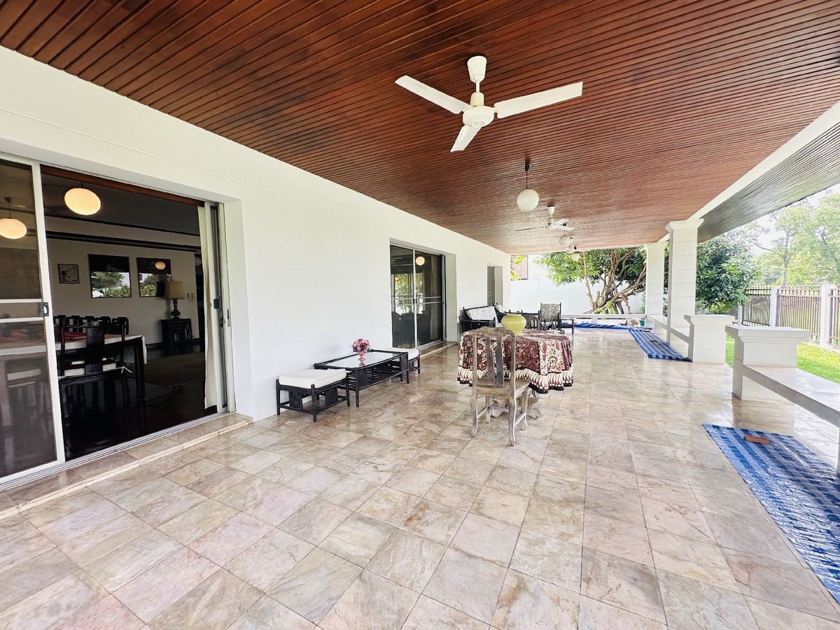 For SaleHousePathum Thani,Rangsit, Thammasat : House for sale Muang Ek Village, big house, good condition, area of 324 sq.w., behind the house next to the waterfront, Soi Ekarat 6, Lak Hok Subdistrict, Mueang Pathum Thani District Pathum Thani Province