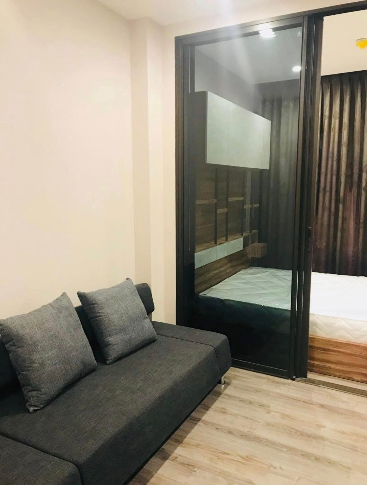 ให้เช่าคอนโดปิ่นเกล้า จรัญสนิทวงศ์ : ให้เช่าคอนโด เออร์บาโน่ ราชวิถี (Urbano Rajavithi)  คอนโดพร้อมอยู่วิวแม่น้ำเจ้าพระยา ใกล้ MRT สิรินธร 100 เมตร