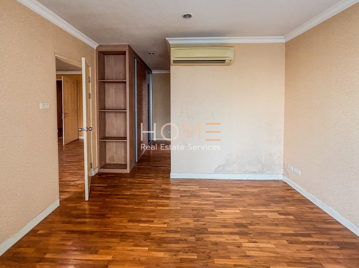 ขายคอนโดนานา : Baan Siri Sukhumvit 10 / 1 Bedroom (FOR SALE), บ้านสิริ สุขุมวิท 10 / 1 ห้องนอน (ขาย) F284