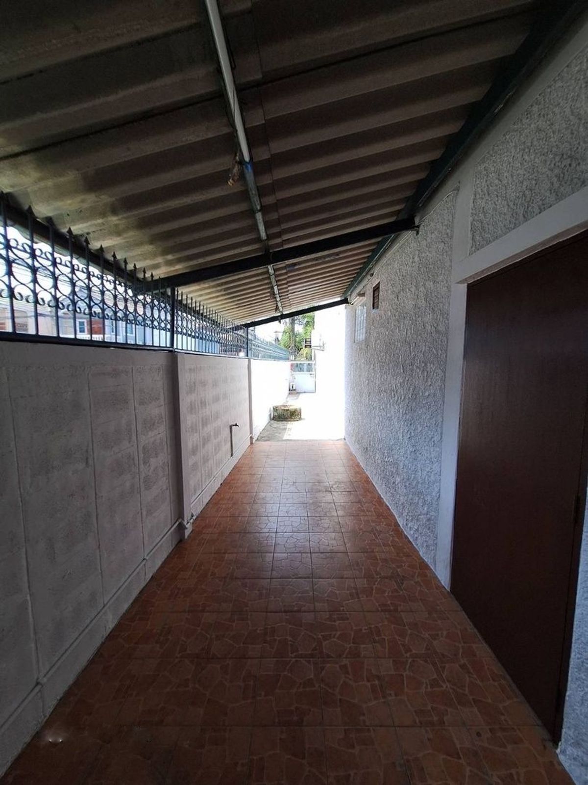 ขายทาวน์โฮมพระราม 2 บางขุนเทียน : ทาวน์เฮ้าส์ ริมถนน พระราม2 หลัง รพ.บางมด สินทวี วิลล่า, กรุงเทพ