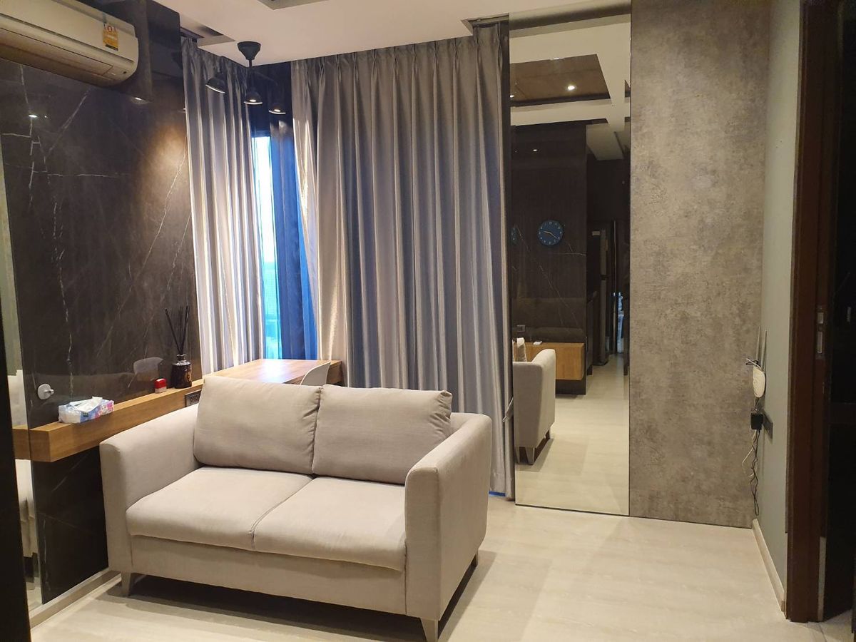 For RentCondoRama9, Petchburi, RCA : T2080468 Condo for RHYTHM Asoke Condo for 45 Sqm.