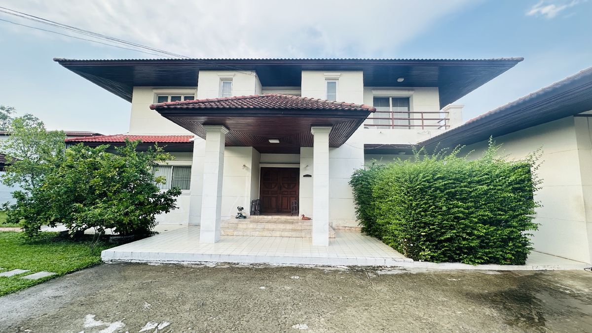 For SaleHousePathum Thani,Rangsit, Thammasat : House for sale Muang Ek Village, big house, good condition, area of 324 sq.w., behind the house next to the waterfront, Soi Ekarat 6, Lak Hok Subdistrict, Mueang Pathum Thani District Pathum Thani Province