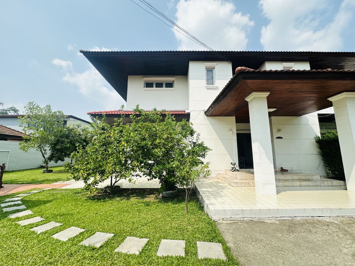 For SaleHousePathum Thani,Rangsit, Thammasat : House for sale Muang Ek Village, big house, good condition, area of 324 sq.w., behind the house next to the waterfront, Soi Ekarat 6, Lak Hok Subdistrict, Mueang Pathum Thani District Pathum Thani Province