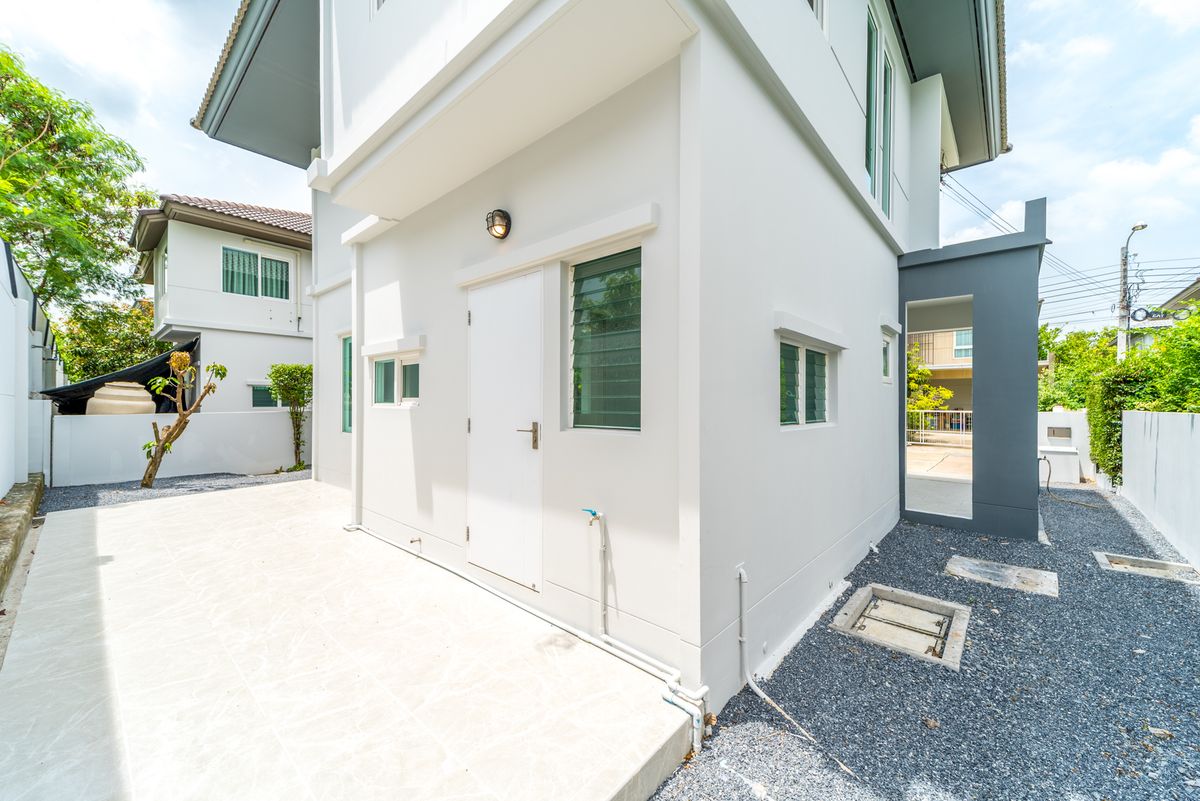 ขายบ้านลาดกระบัง สุวรรณภูมิ : โครงการ บ้านพฤกษ์ลดา สุวรรณภูมิ