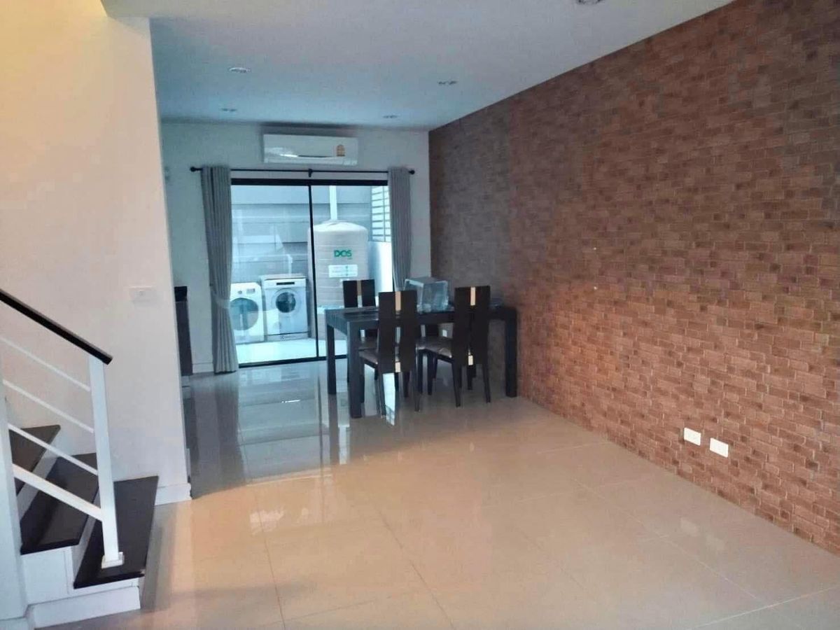 For RentTownhomePattanakan, Srinakarin : Petio rental Srinakarin-Rama 9