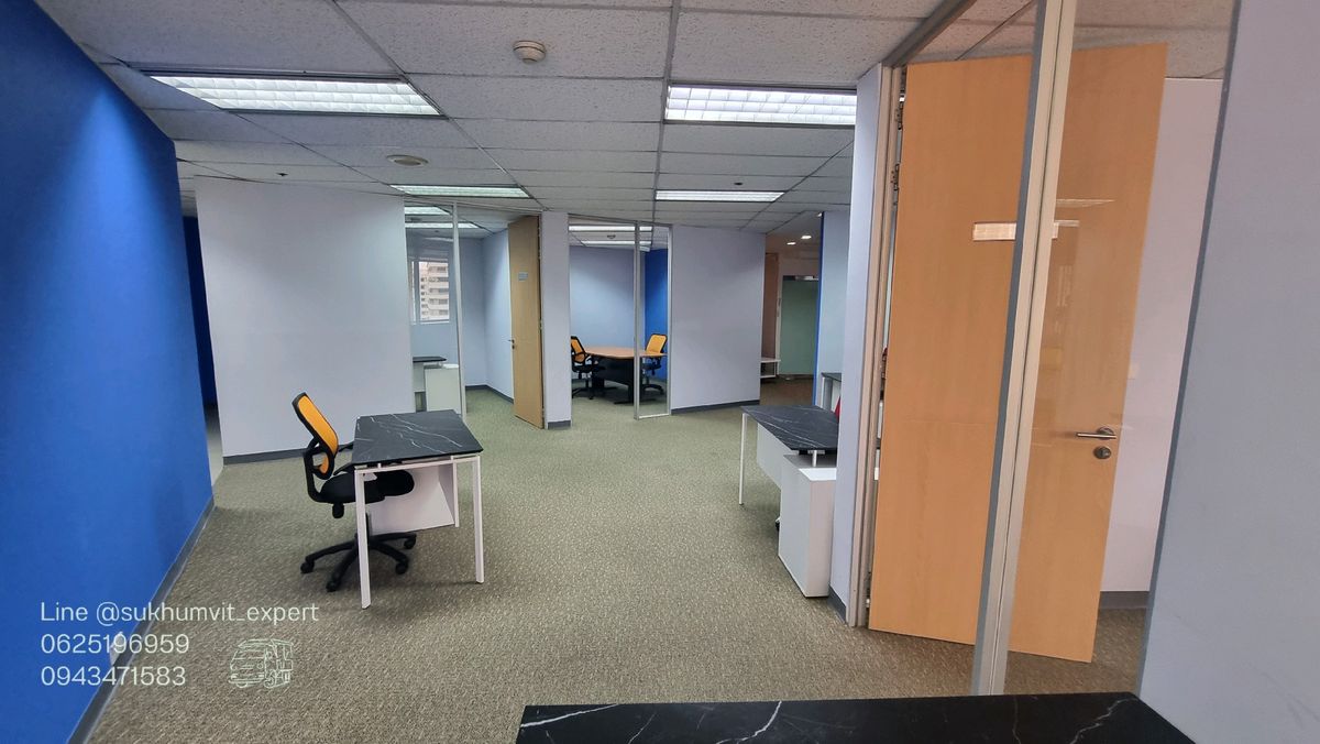 ให้เช่าสำนักงานนานา : Bts นานา ให้เช่าออฟฟิศตกแต่งเรียบร้อย 116 ตร.ม. พร้อมเฟอร์นิเจอร์ ย้ายเข้ามาทำงานได้เลย มีห้องน้ำส่วนตัว