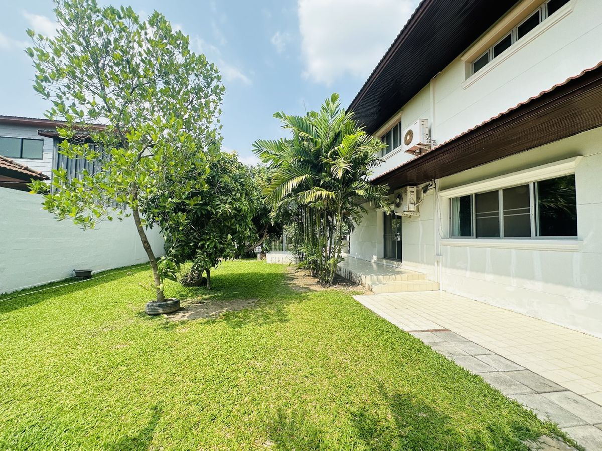 For SaleHousePathum Thani,Rangsit, Thammasat : House for sale Muang Ek Village, big house, good condition, area of 324 sq.w., behind the house next to the waterfront, Soi Ekarat 6, Lak Hok Subdistrict, Mueang Pathum Thani District Pathum Thani Province