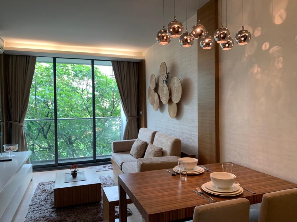 For RentCondoSukhumvit, Asoke, Thonglor : Condo for rent 49 [VIA 49] Beautiful room, good price, convenient to travel, complete furniture Ready to move in immediately Can make an appointment to see the room