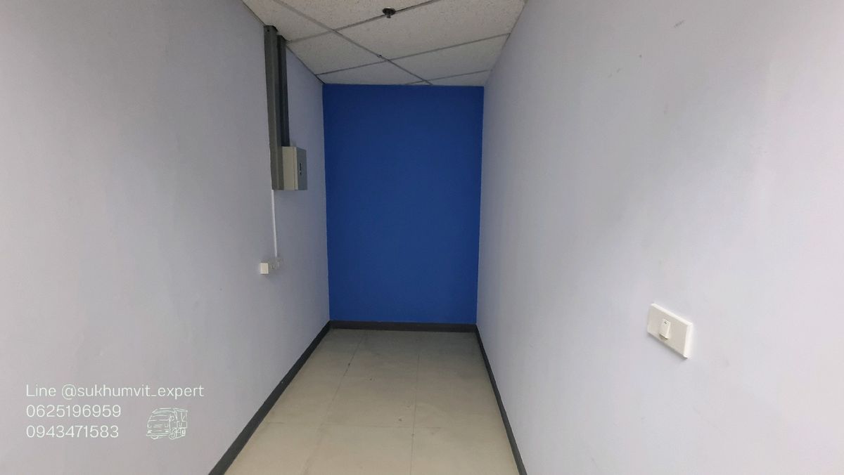 ให้เช่าสำนักงานนานา : Bts นานา ให้เช่าออฟฟิศตกแต่งเรียบร้อย 116 ตร.ม. พร้อมเฟอร์นิเจอร์ ย้ายเข้ามาทำงานได้เลย มีห้องน้ำส่วนตัว