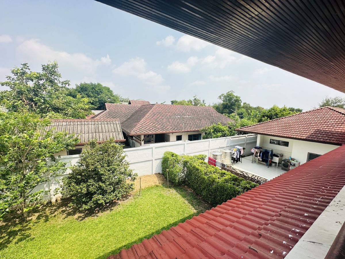 For SaleHousePathum Thani,Rangsit, Thammasat : House for sale Muang Ek Village, big house, good condition, area of 324 sq.w., behind the house next to the waterfront, Soi Ekarat 6, Lak Hok Subdistrict, Mueang Pathum Thani District Pathum Thani Province