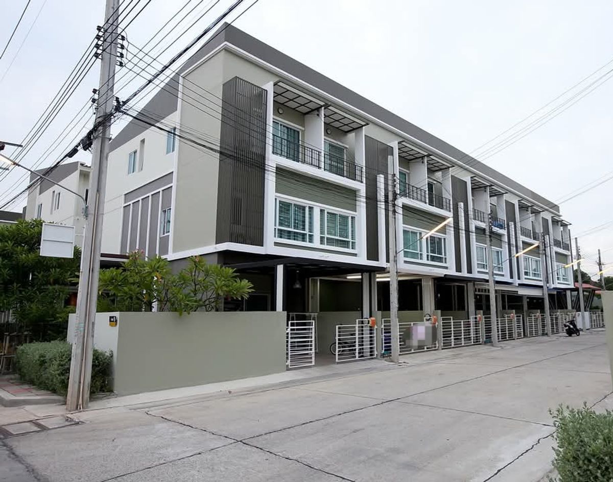 ให้เช่าทาวน์โฮมมีนบุรี-ร่มเกล้า : 📣ให้เช่าทาวน์เฮ้าส์ หมู่บ้าน Nalin Avenue 2 รามคำเเหง 144📣