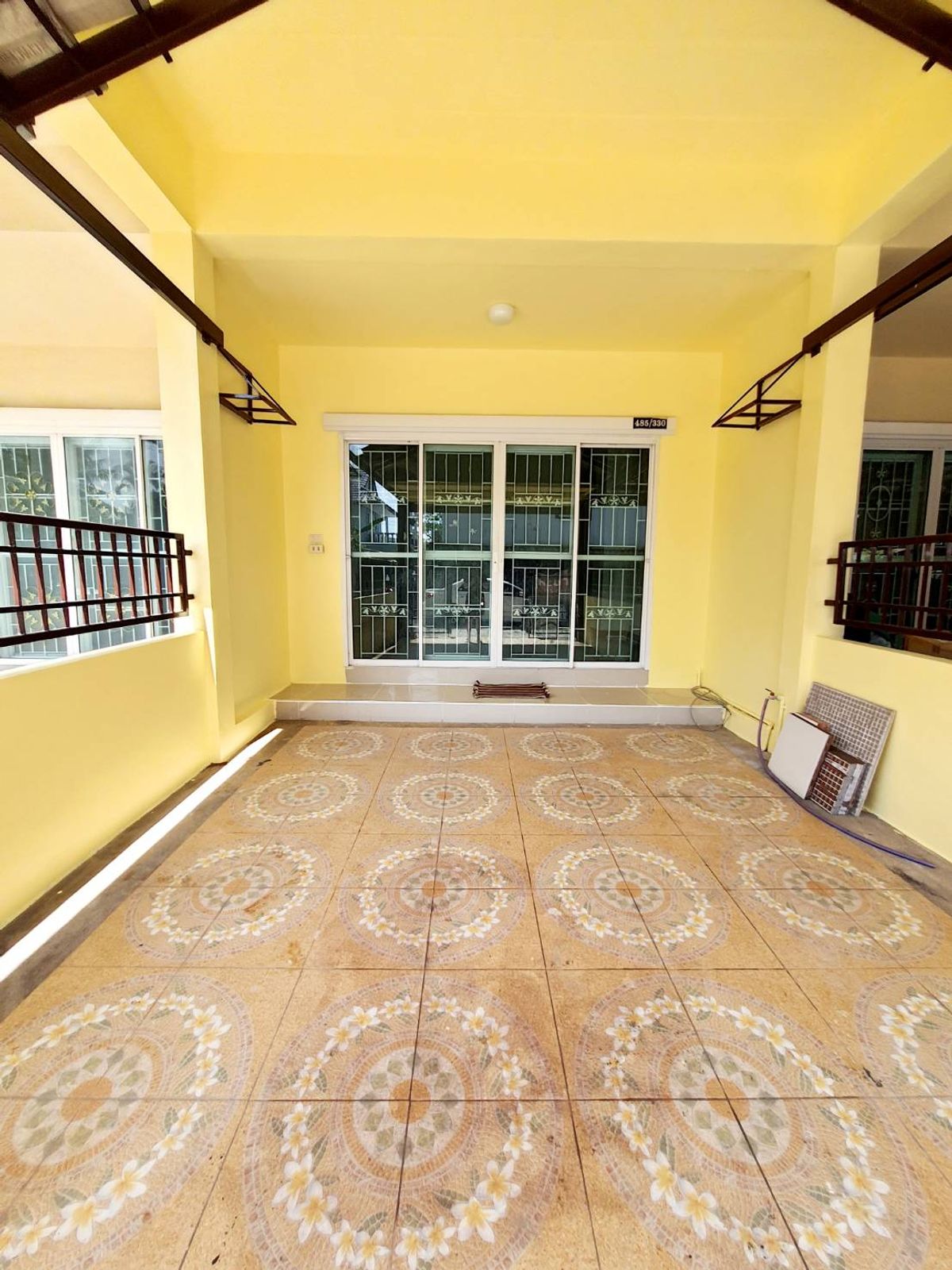 For RentTownhomeVipawadee, Don Mueang, Lak Si : Rent a townhome Passara Village, Soi Phahonyothin 52, Bang Khen, near BTS