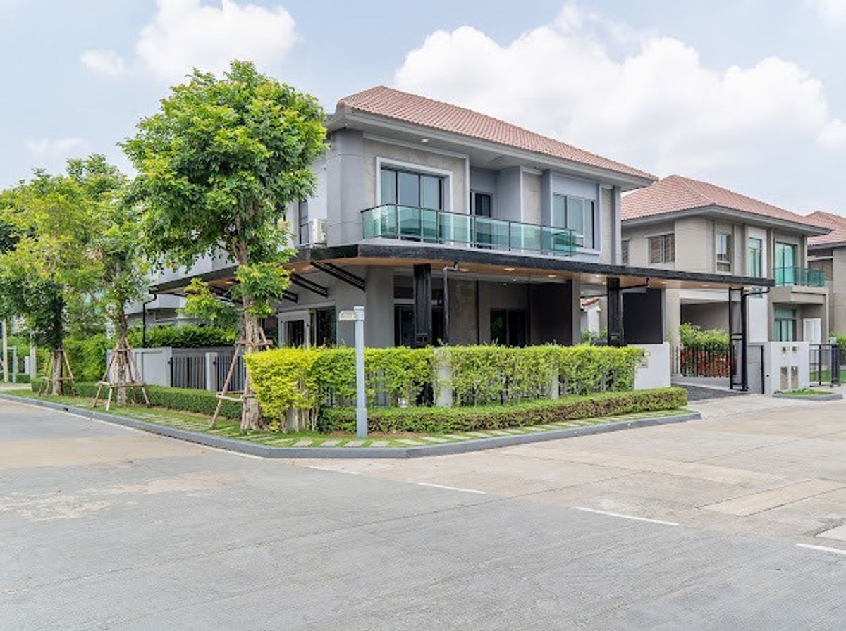 ให้เช่าบ้านมีนบุรี-ร่มเกล้า : ให้เช่าบ้านเดี่ยวหลังมุม สวยจัด พร้อมอยู่! โครงการเวนิว พระราม 9