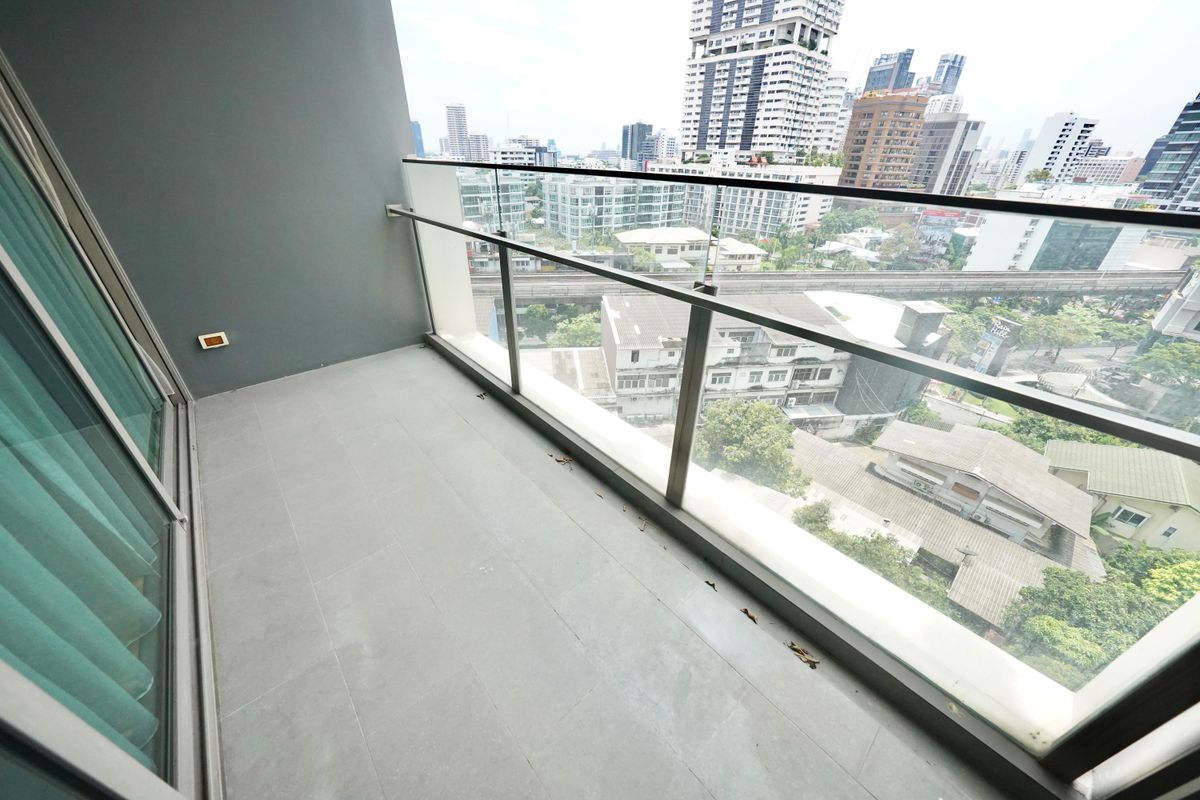 ขายคอนโดสุขุมวิท อโศก ทองหล่อ : Aequa Sukhumvit 49 / Luxury Pet-Friendly ห้องสวยวิวโล่ง ใกล้ BTS พร้อมพงษ์ ทองหล่อ / 1 นอน 57 ตร.ม. โทร 0937890899