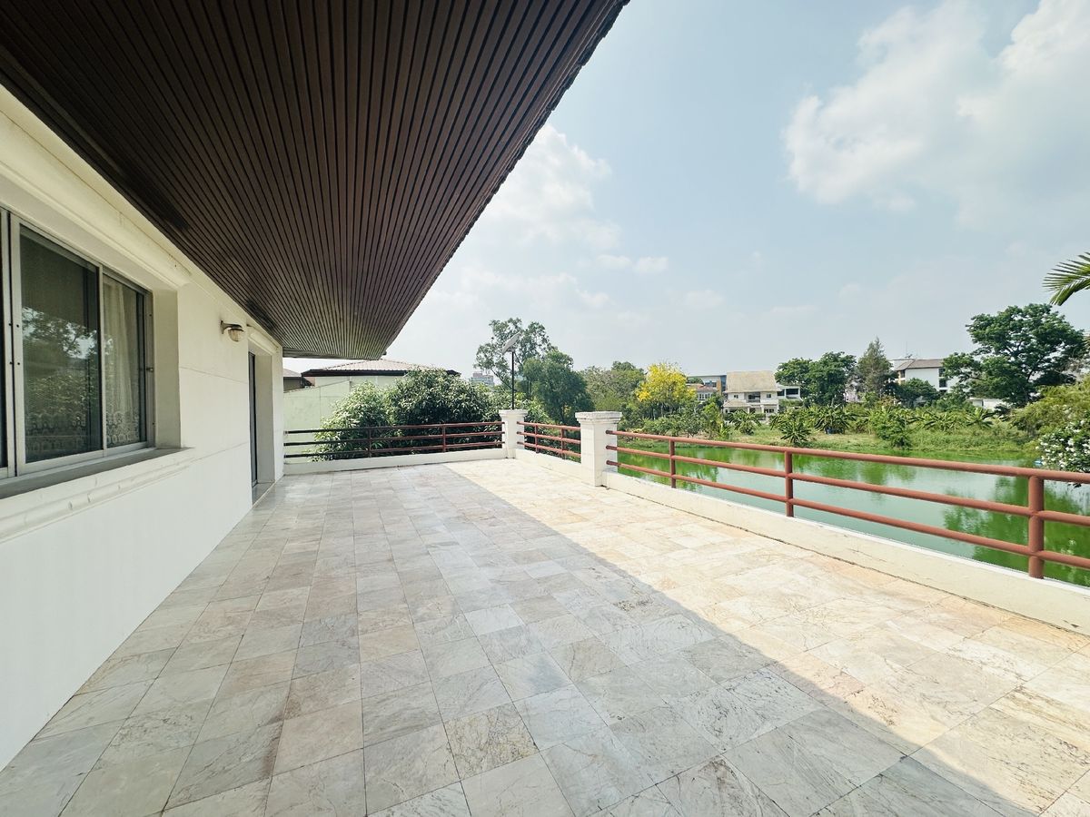 For SaleHousePathum Thani,Rangsit, Thammasat : House for sale Muang Ek Village, big house, good condition, area of 324 sq.w., behind the house next to the waterfront, Soi Ekarat 6, Lak Hok Subdistrict, Mueang Pathum Thani District Pathum Thani Province