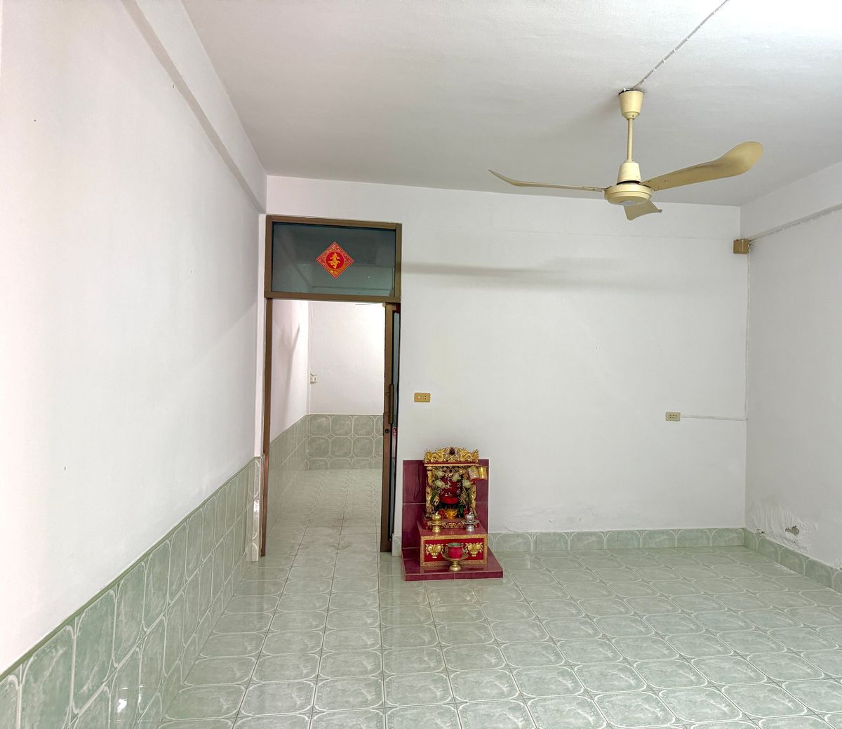 ขายทาวน์โฮมพระราม 2 บางขุนเทียน : ทาวน์เฮ้าส์ ริมถนน พระราม2 หลัง รพ.บางมด สินทวี วิลล่า, กรุงเทพ