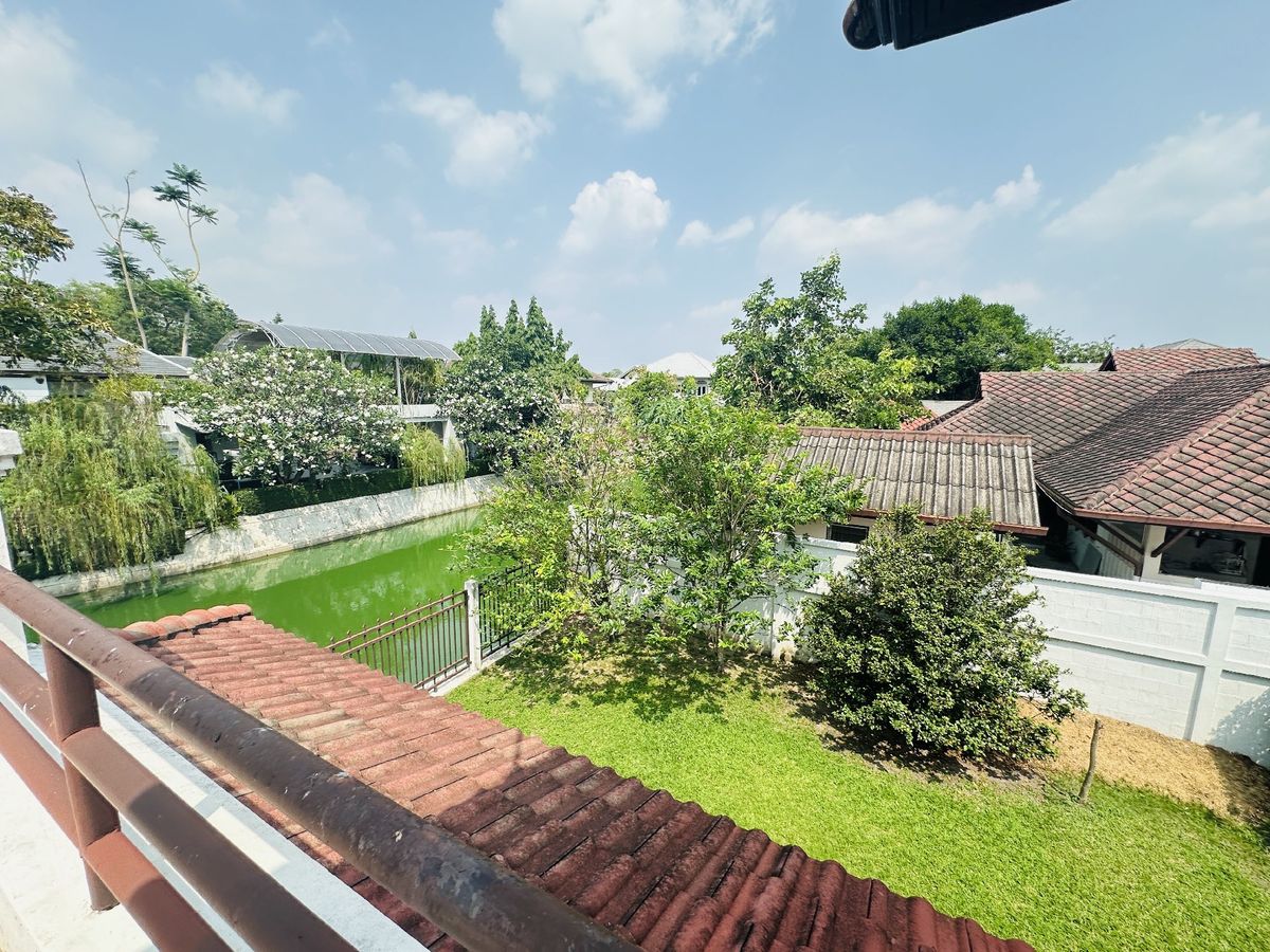 For SaleHousePathum Thani,Rangsit, Thammasat : House for sale Muang Ek Village, big house, good condition, area of 324 sq.w., behind the house next to the waterfront, Soi Ekarat 6, Lak Hok Subdistrict, Mueang Pathum Thani District Pathum Thani Province